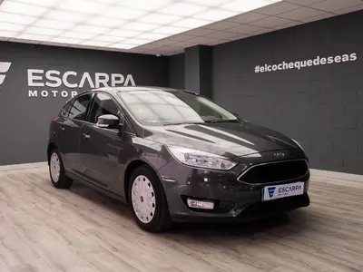 Foto exterior Ford Focus 1.5 ECOBLUE TITANIUM