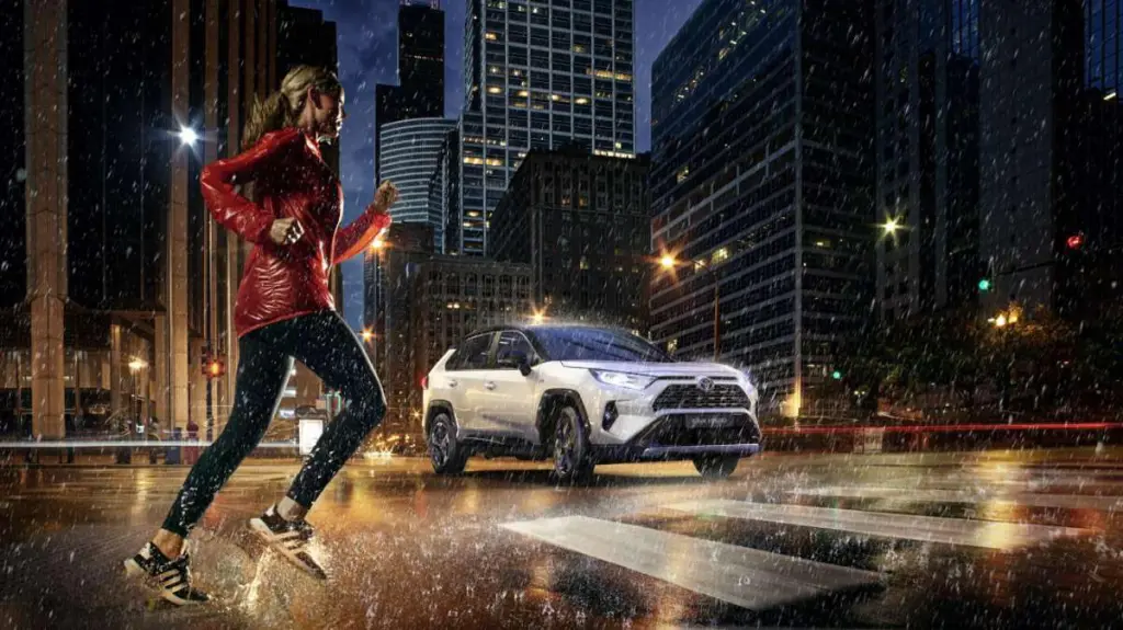 como-funciona-un-coche-hibrido-en-ciudad