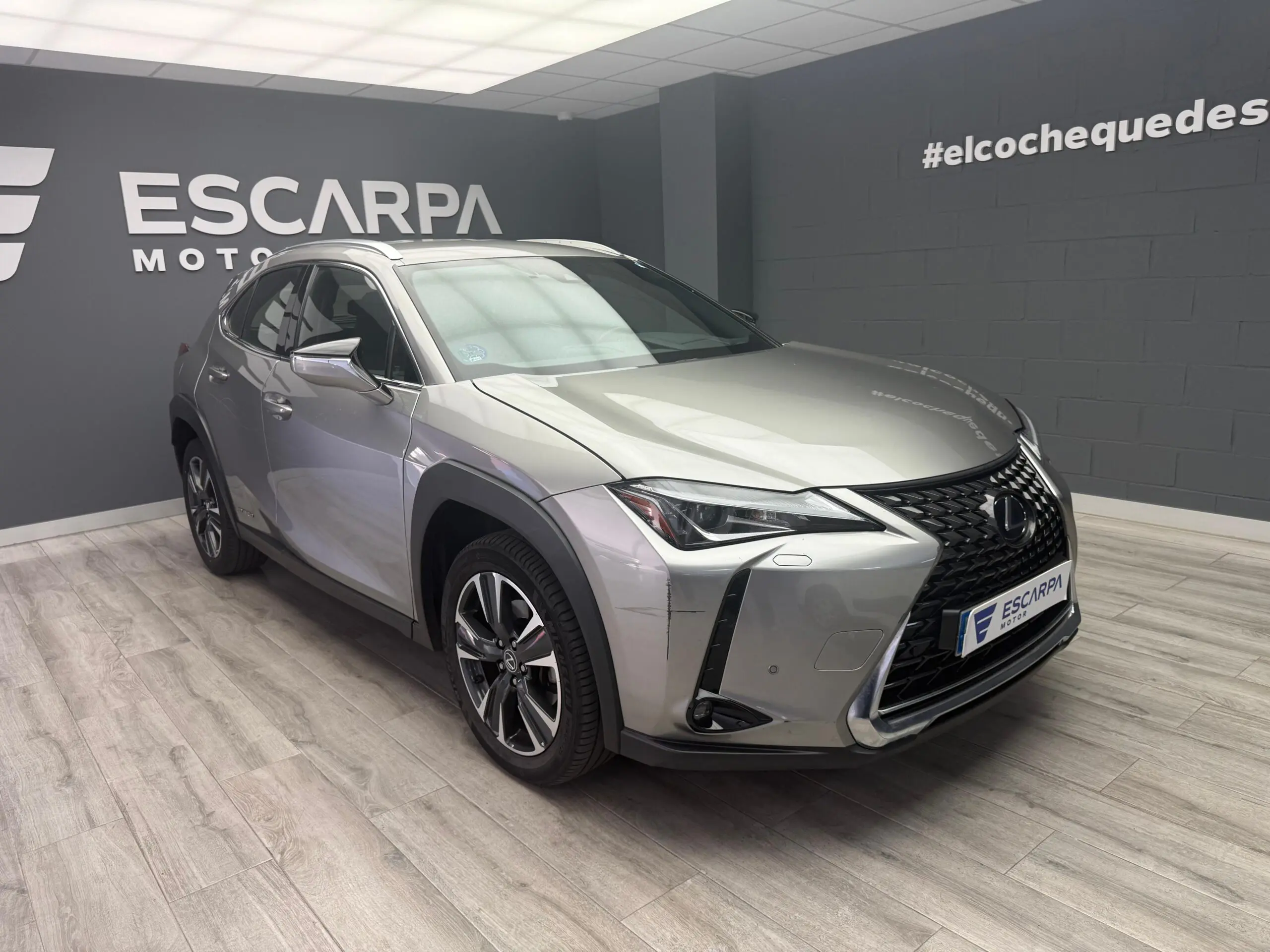 LEXUS UX 250H