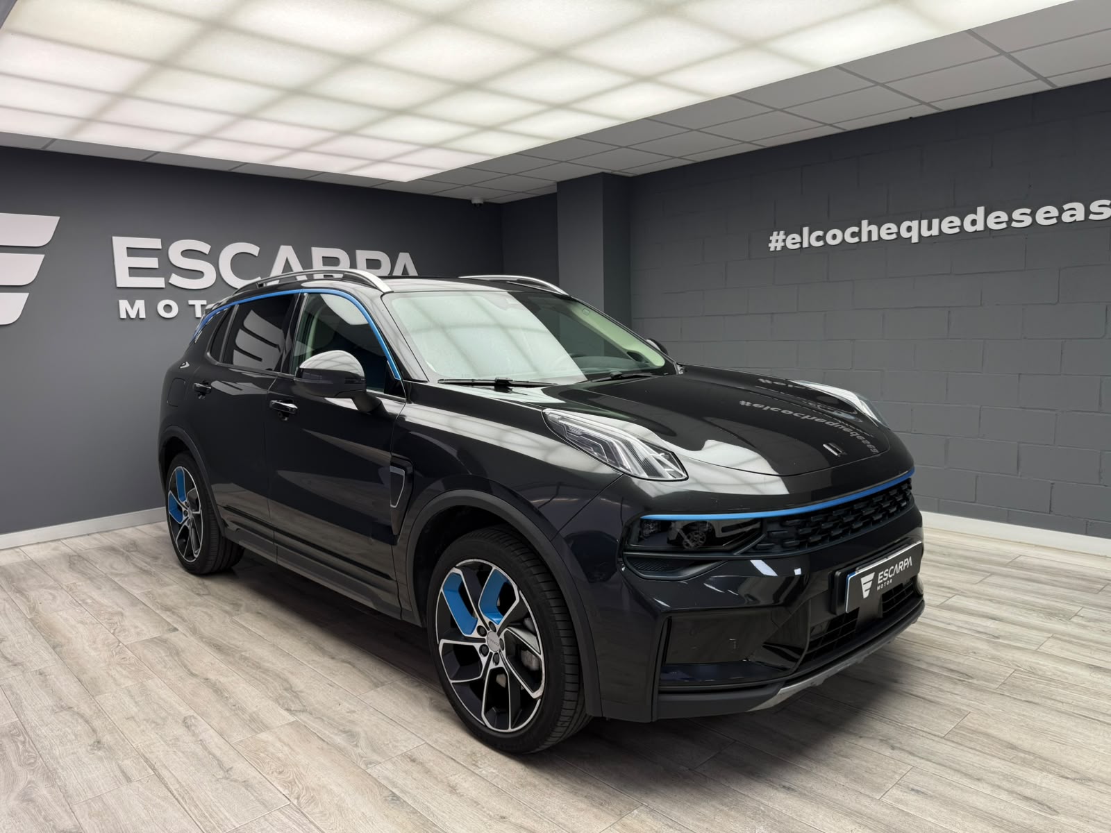 LYNK & CO 01 NEGRO